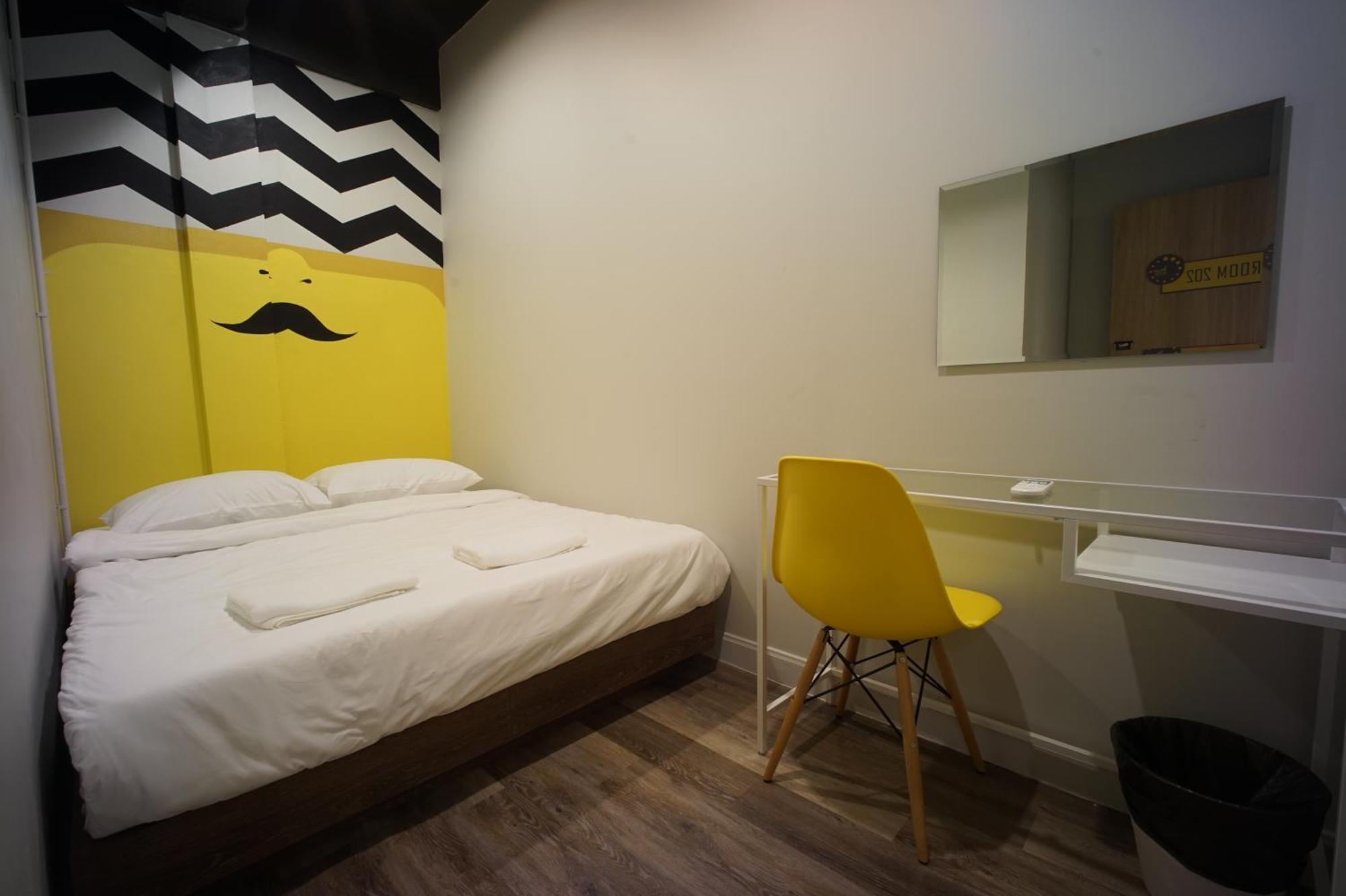 Small Double Room,822289373:JPEG